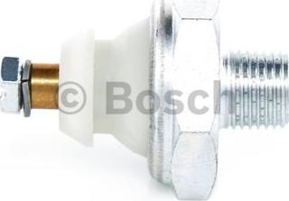 BOSCH 0 986 344 052 - Датчик, налягане на маслото vvparts.bg