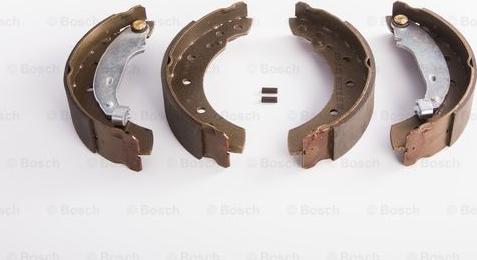 BOSCH 0 986 BB3 536 - Комплект спирачна челюст vvparts.bg