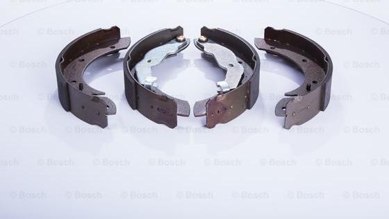 BOSCH 0 986 BB3 537 - Комплект спирачна челюст vvparts.bg