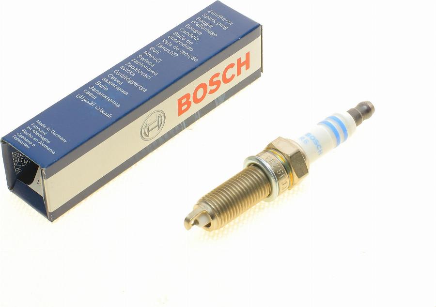 BOSCH 0 242 135 556 - Запалителна свещ vvparts.bg