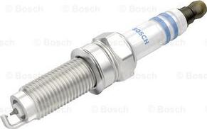 BOSCH 0 242 135 557 - Запалителна свещ vvparts.bg