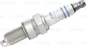 BOSCH 0 242 135 562 - Запалителна свещ vvparts.bg