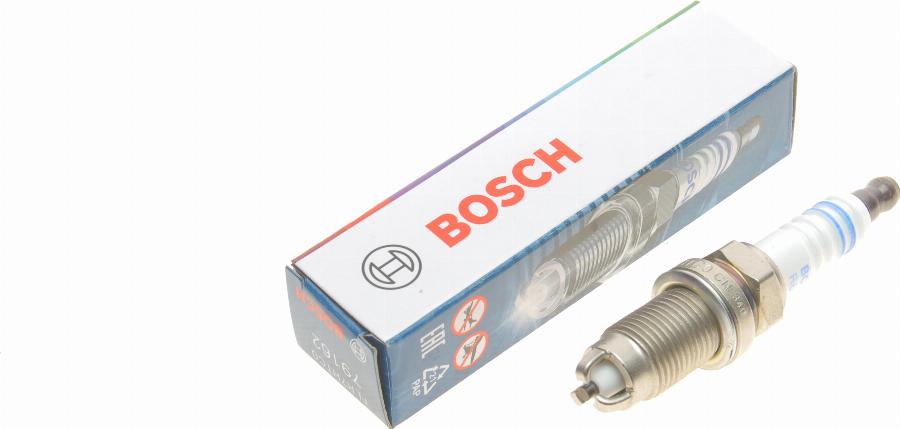 BOSCH 0 242 235 788 - Запалителна свещ vvparts.bg