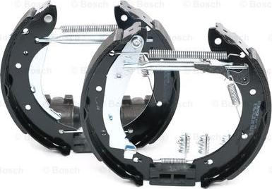 BOSCH 0 204 114 535 - Комплект спирачна челюст vvparts.bg