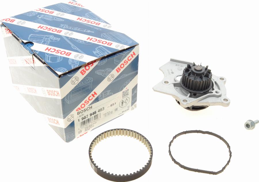 BOSCH 1 987 946 483 - Водна помпа+ к-кт ангренажен ремък vvparts.bg