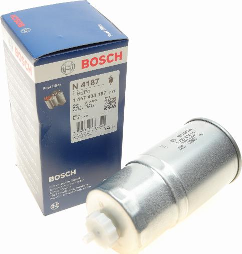 BOSCH 1 457 434 187 - Горивен филтър vvparts.bg