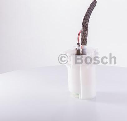 BOSCH F 000 TE1 054 - Горивна помпа vvparts.bg