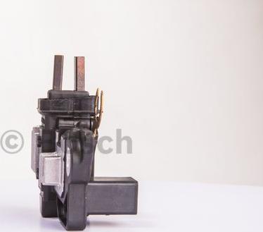 BOSCH F 00M 145 237 - Регулатор на генератор vvparts.bg