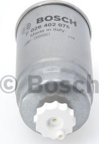 BOSCH F 026 402 076 - Горивен филтър vvparts.bg