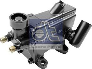 DT Spare Parts 3.84000 - Помпа за сваляне, шофьорска кабина vvparts.bg