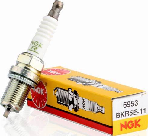 NGK BKR5E-11 - Запалителна свещ vvparts.bg