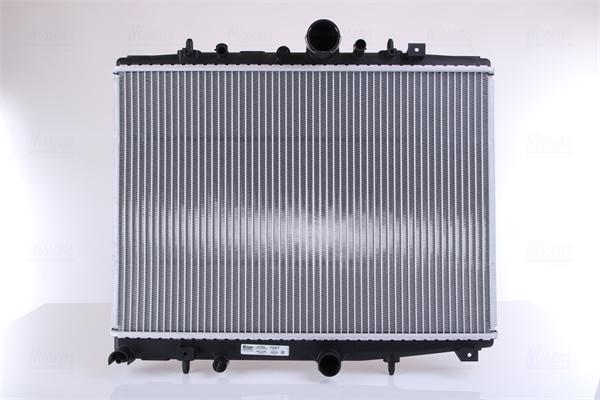 Nissens 63704A - Радиатор, охлаждане на двигателя vvparts.bg