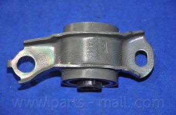 Parts-Mall CB-K009 - Тампон, носач vvparts.bg