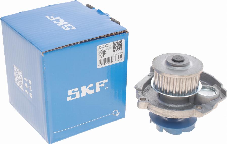 SKF VKPC 82251 - Водна помпа vvparts.bg