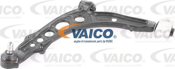 VAICO V24-0002 - Носач, окачване на колелата vvparts.bg