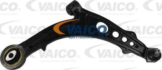 VAICO V24-0032 - Носач, окачване на колелата vvparts.bg