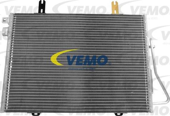 Vemo V46-62-0007 - Кондензатор, климатизация vvparts.bg