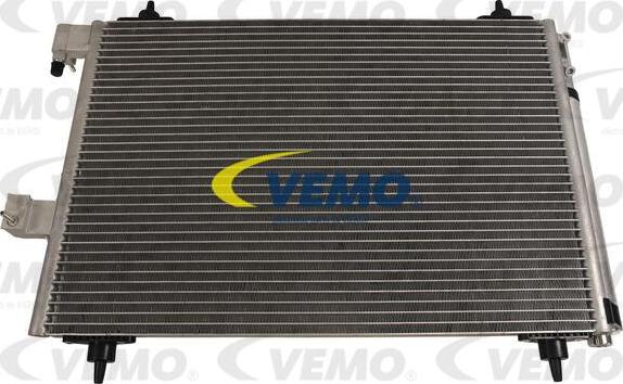 Vemo V42-62-0013 - Кондензатор, климатизация vvparts.bg