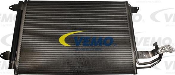 Vemo V15-62-1017 - Кондензатор, климатизация vvparts.bg