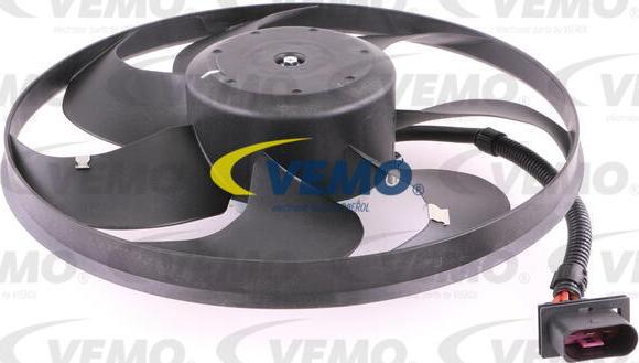 Vemo V15-01-1847 - Електромотор, вентилатор на радиатора vvparts.bg