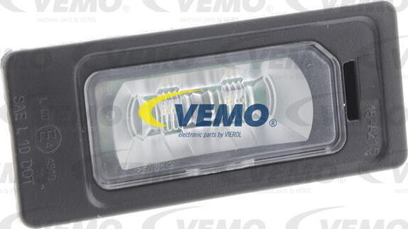 Vemo V10-84-0042 - Светлини на регистрационния номер vvparts.bg