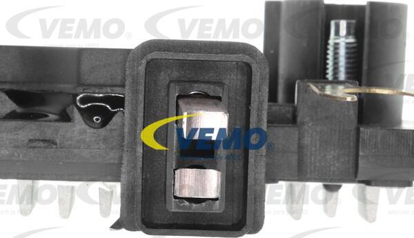Vemo V24-77-0015 - Регулатор на генератор vvparts.bg