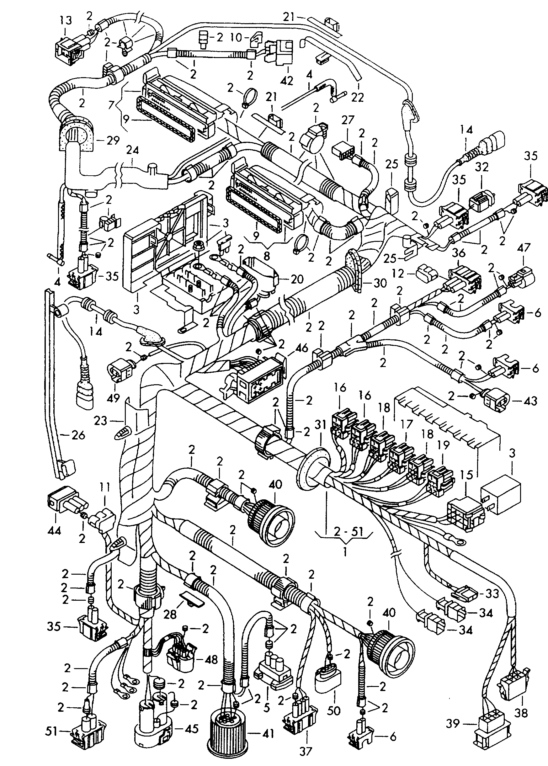 AUDI 357972783 - Вентилатор, охлаждане на двигателя vvparts.bg